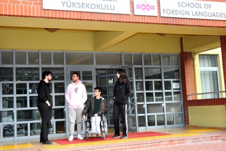 &Uuml;niversite Kamp&uuml;s&uuml;'nde "engel" yok