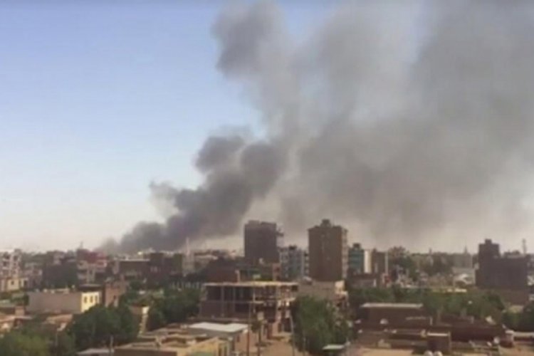 Sudan'da fabrikada patlama: &Ccedil;ok sayıda &ouml;l&uuml; var