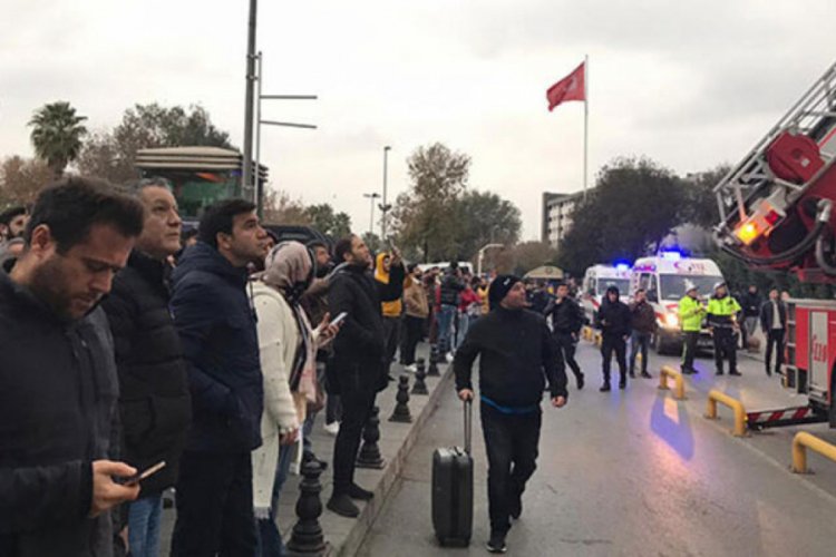 Trafiği fel&ccedil; eden intihar girişimi