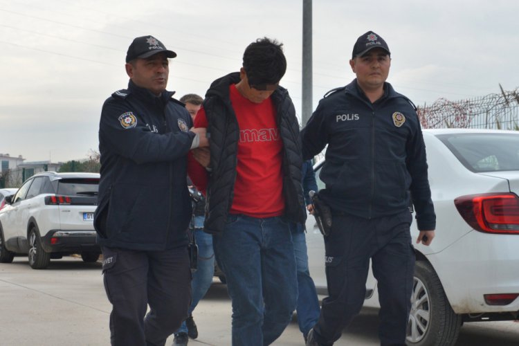 6 g&uuml;nd&uuml;r kayıp olan 15 yaşındaki kız, Adana'da bulundu