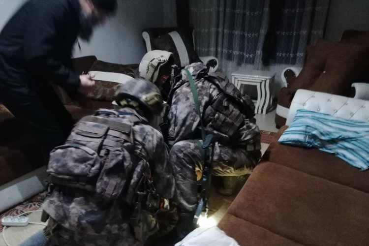 Eskişehir'de uyuşturucu operasyonu: 5 g&ouml;zaltı