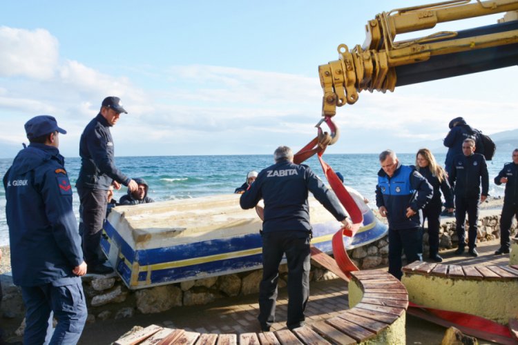Bursa Mudanya'da izinsiz ve sahipsiz teknelere ge&ccedil;it yok