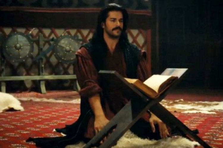 Burak &Ouml;z&ccedil;ivit'in Kuran okuduğu sahne diziye damga vurdu