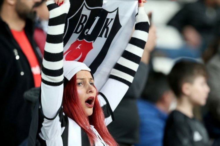 Beşiktaş Kul&uuml;b&uuml;nden kadın taraftarlarına jest