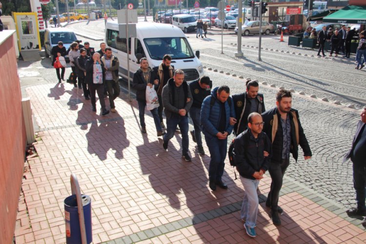 FET&Ouml;'n&uuml;n T&Uuml;BİTAK yapılanması soruşturmasında 9 kişi adliyede