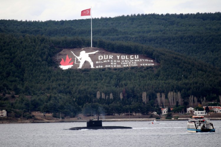Rus denizaltısı Novorossiysk, Akdeniz'e iniyor