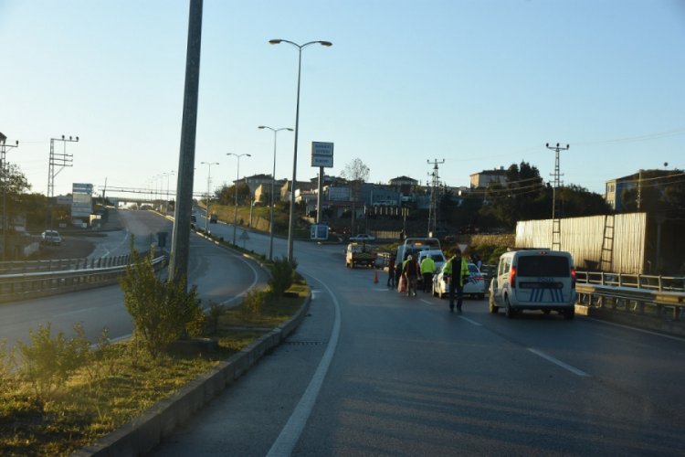 Otomobil ref&uuml;je &ccedil;arptı: 1 yaralı