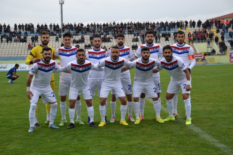 Kırıkkale B&uuml;y&uuml;k Anadolu Spor, namağlup liderliğini s&uuml;rd&uuml;r&uuml;yor