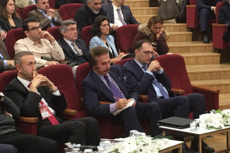 Orhan Gencebay: "B&ouml;yle giderse tarih olarak kalırız, m&uuml;zede g&ouml;rebilirsiniz"
