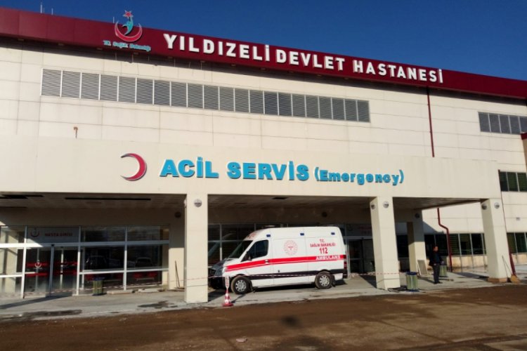 21 &ouml;ğrenci gıda zehirlenmesi ş&uuml;phesi ile hastaneye kaldırıldı