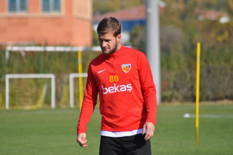 İ.M. Kayserispor'da d&ouml;rd&uuml;nc&uuml; ayrılık
