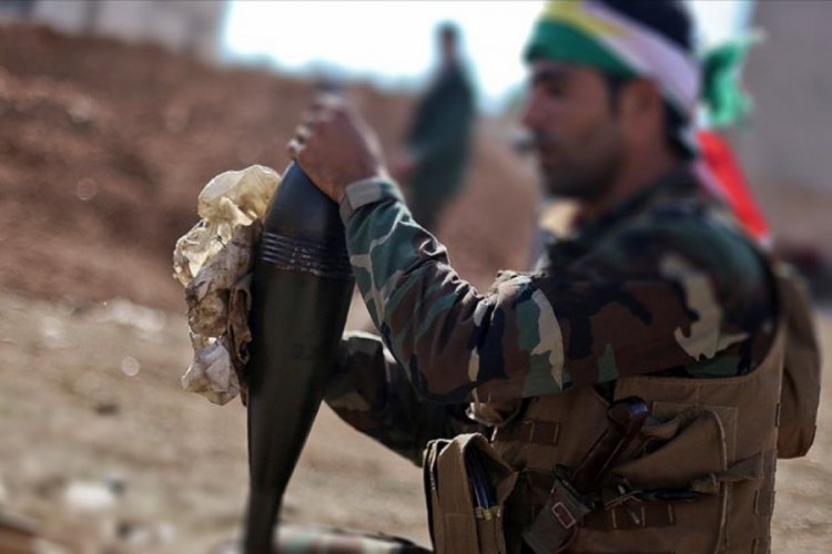 Fransız askerlerinden Suriye'de YPG/PKK'lı ter&ouml;ristlere top&ccedil;u atışı eğitimi