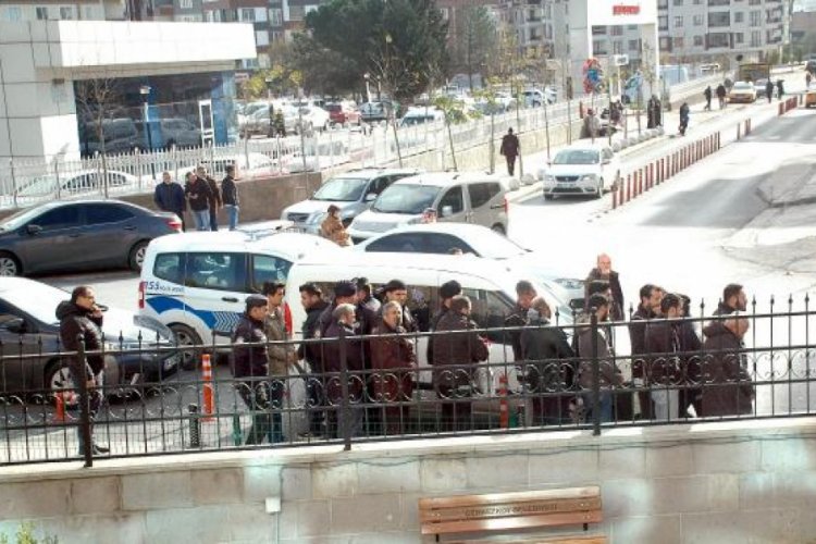 SGK'yı 5 milyon lira zarara uğratan ş&uuml;pheliler tutuklandı!