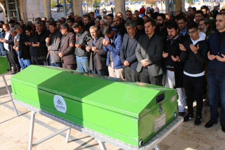 Ukranya'da &ouml;len T&uuml;rk vatandaşı, Adıyaman'da toprağa verildi