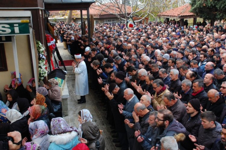 Sulama kanalında cansız bedeni bulunan avukat, son yolculuğuna uğurlandı