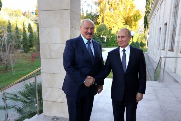 Putin, Belaruslu mevkidaşı ile görüştü
