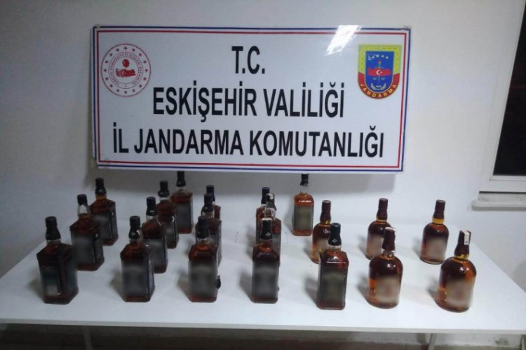 Eskişehir'de 20 şişe sahte i&ccedil;ki ele ge&ccedil;irildi
