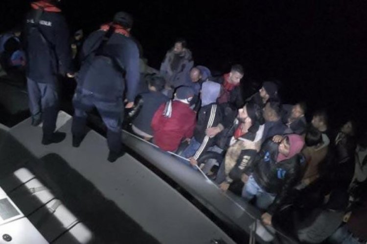 Muğla'da üç lastik botta 63 düzensiz göçmen yakalandı