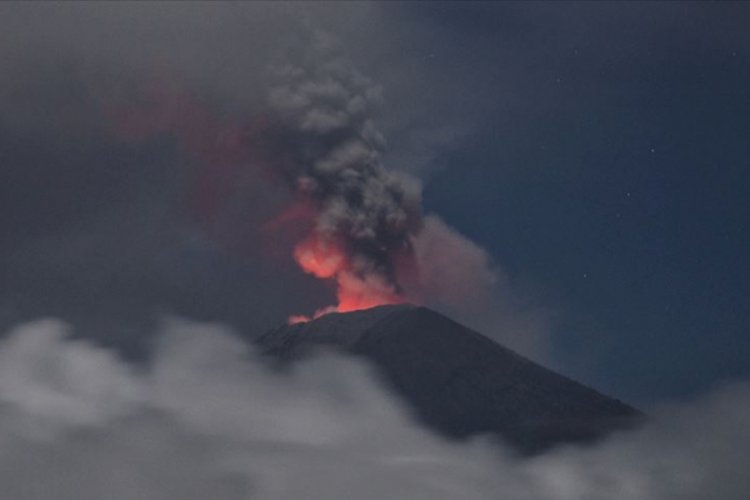 Yeni Zelanda'da Whakaari Yanardağı patladı: 20 yaralı