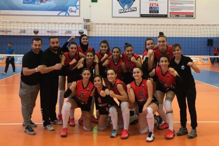 Kayseri OSB Koleji zirvedeki yerini korudu
