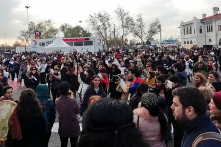 Kadık&ouml;y'deki kadın eylemi sonrası g&ouml;zaltılarla ilgili a&ccedil;ıklama