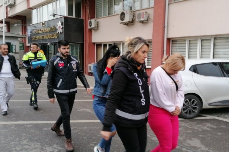 G&uuml;n&uuml;birlik kiralanan eve fuhuş operasyonu yapıldı