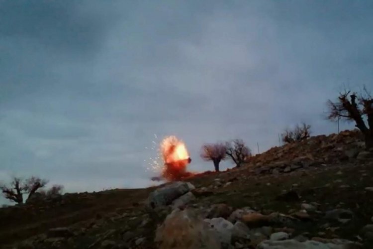 Toprağa g&ouml;m&uuml;l&uuml; patlamamış m&uuml;himmat bulundu