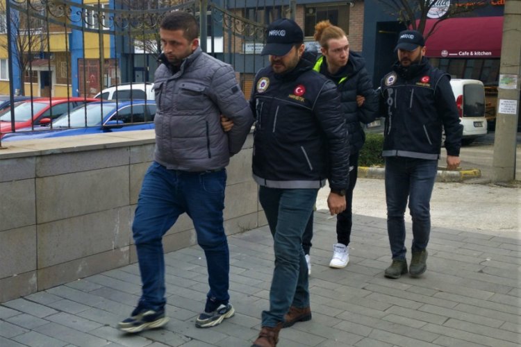 Uyuşturucu ş&uuml;phelisi 6 kişiyi yakalandı
