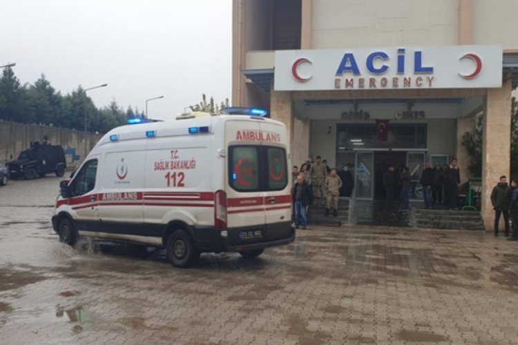 PKK'lı ter&ouml;ristlerce tuzaklanan el yapımı patlayıcı infilak etti: Şehitlerimiz var