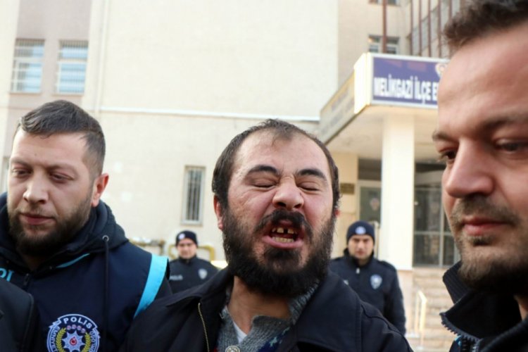 3 kişiyi &ouml;ld&uuml;ren katil zanlısı su&ccedil;unu kabul etmedi