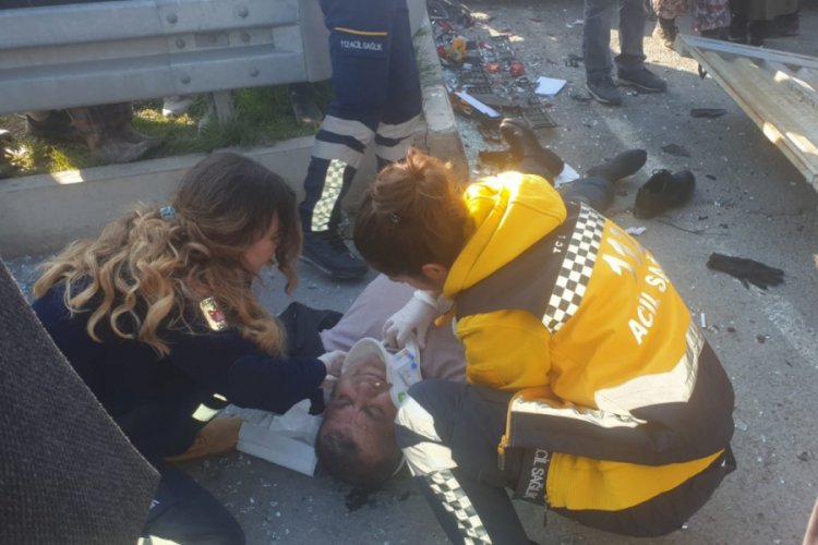 Kazazedelere ilk m&uuml;dahaleyi belediye başkanı yaptı