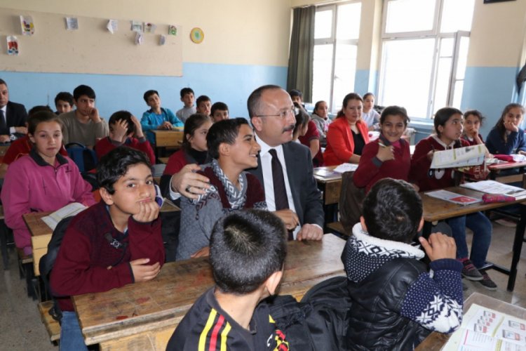 Valilik  kitap okuma kampanyası başlattı