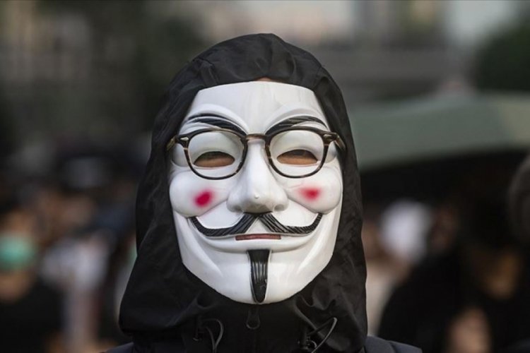 Hong Kong'da h&uuml;k&uuml;metin maske yasağını s&uuml;rd&uuml;rme talebi reddedildi