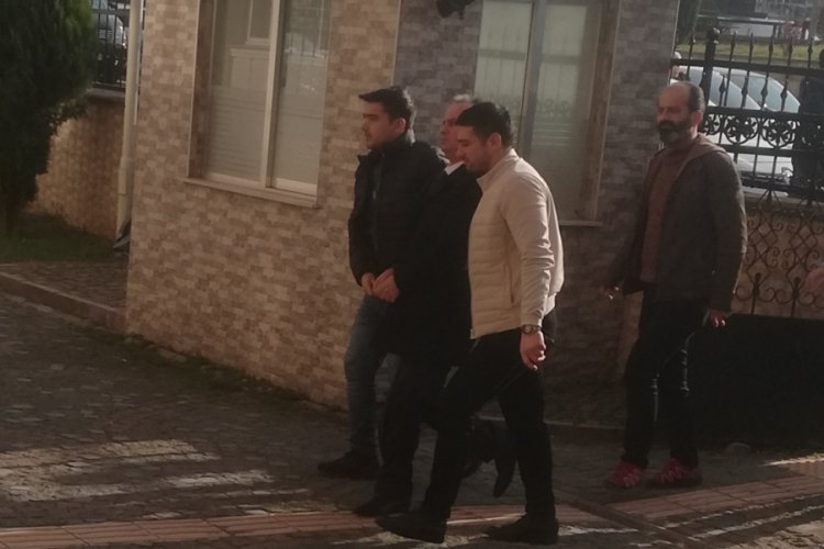 Cinayet zanlısı teslim oldu
