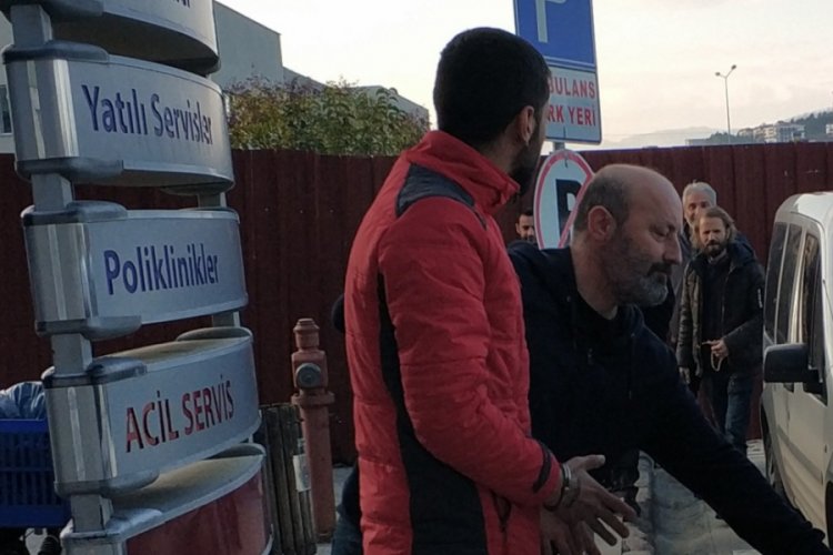 Marketten sigara &ccedil;alan 3 kişi tutuklandı