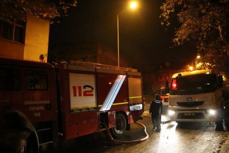 İki kez yanan evden aile dramı &ccedil;ıktı
