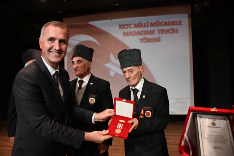 Bursa'da 45 yıl sonra madalyalarına kavuştular