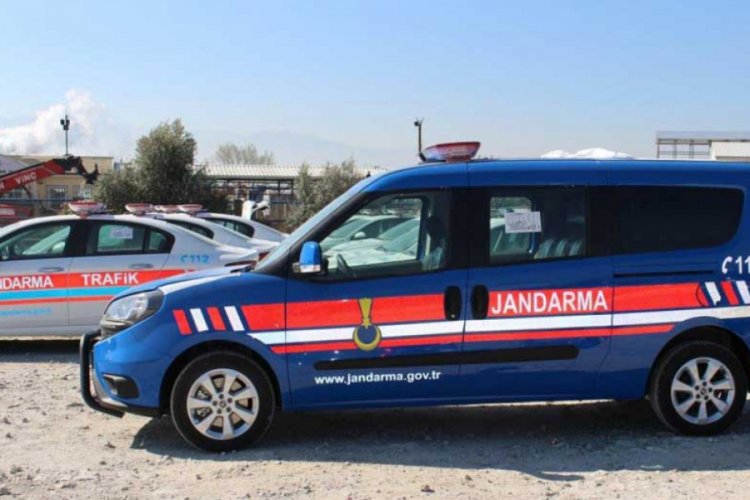 Ş&uuml;pheli ara&ccedil;lardan t&uuml;fek ve tabancalar ele ge&ccedil;irildi