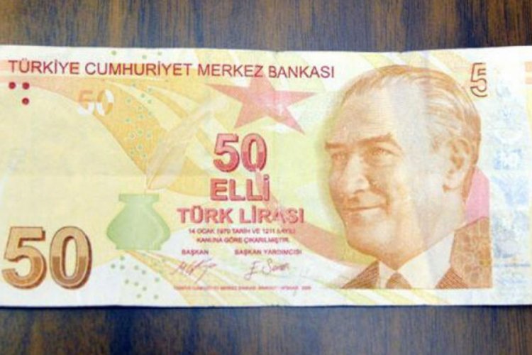 Hatalı 50 lirayı 50 bin liraya satıyor