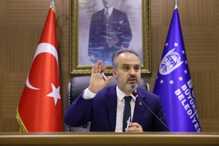 Bursa B&uuml;y&uuml;kşehir Belediye Başkanı Aktaş: "Kimsenin şahsi malı değil, havuz Mudanyalıların"