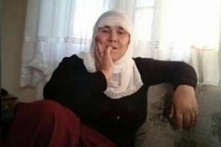 Annelerini &ouml;ld&uuml;r&uuml;p dudağını burnunu ve kulağını kesen babalarından şikayet&ccedil;i olmadılar