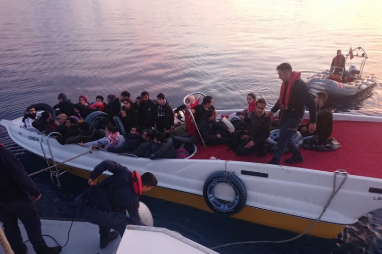 İnsan ka&ccedil;ak&ccedil;ılarına şafak operasyonu yapıldı
