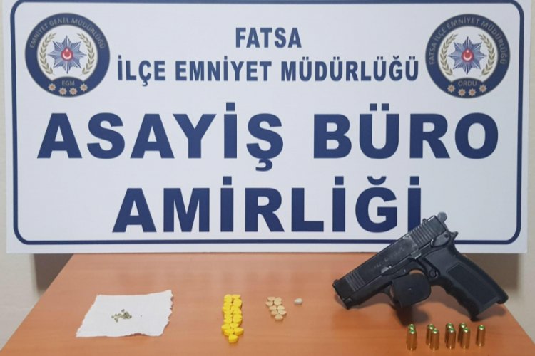 Hırsızlık ve uyuşturucu ticareti su&ccedil;larından tutuklandılar