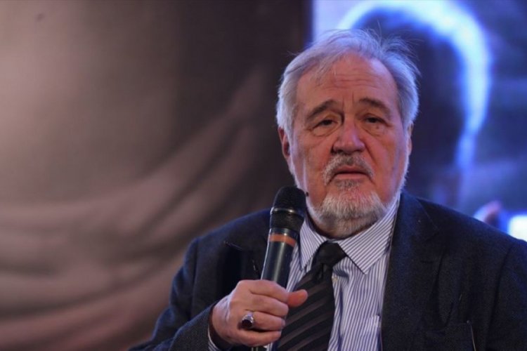 İlber Ortaylı: Osmanlılık her şeyden daha temeldir