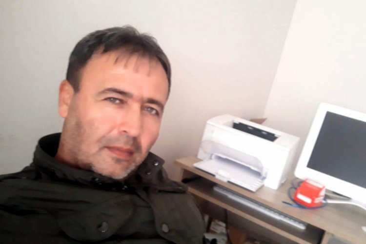 Yolda bulduğu 3 bin lirayı sahibine teslim etti