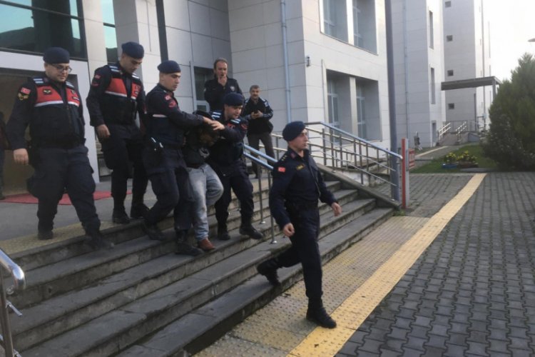 Jandarmanın elinden ka&ccedil;an tutuklu yakalandı