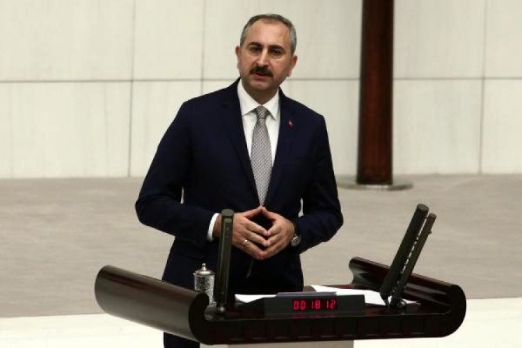 Adalet Bakanı G&uuml;l: Bir daha bu &uuml;lkeyi hi&ccedil;bir grubun, hi&ccedil;bir oluşumun eline teslim etmeyeceğiz