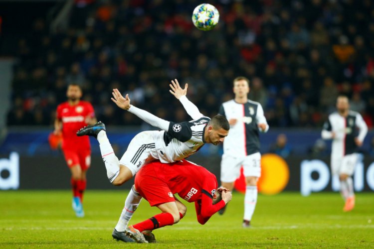 Merih Demiral ilk Şampiyonlar Ligi ma&ccedil;ında alkış aldı
