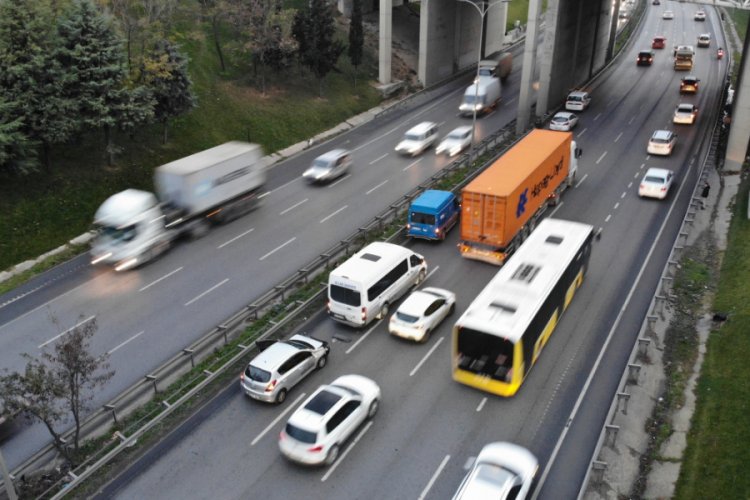 Bağlantı yolunda  zincirleme kaza meydana geldi