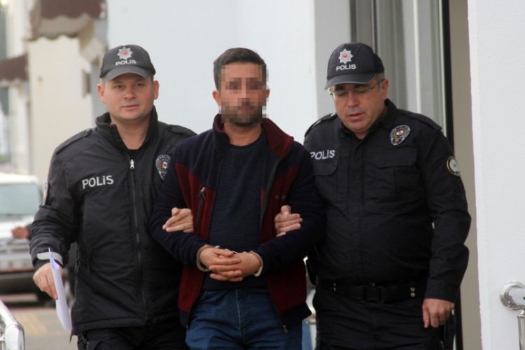 Duygu s&ouml;m&uuml;r&uuml;s&uuml; yaparak hastanelerde para toplayan adam yakalandı